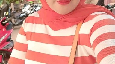 tante dasteran sambil goyang sambil colok