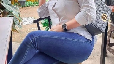 Hijabers Omek Ngangkang Bikin Becek