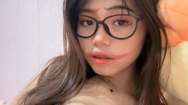 tante dwi sedang live