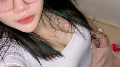 enak banget ngentot sama pacar di mobil