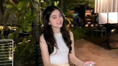 gadis cakep codsplay jadi seksi