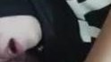 ngentot cewek jilbab di kontrakanya