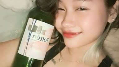 wanita ini dah gatahan dan gabisa berkata apa apa