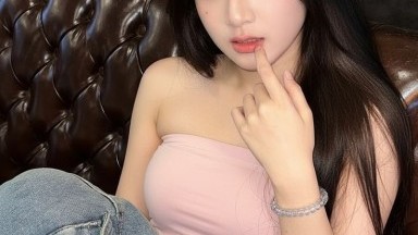 pasangan pacar lagi jogging dan menikmatinya