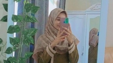 bu guru mintak aku bukak celana