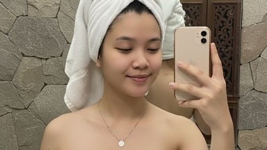 cewe cantik lagi mandi dan rekaman video