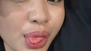 tante lagi prank kurir masuk ke kamar nya