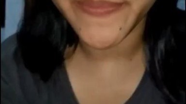 gadis wajah lugu pantat montok enak banget