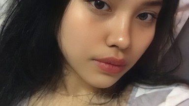 menikmati badan pacar montok