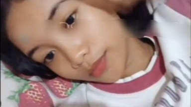 masih anak smp udah nunjukin nenen nya