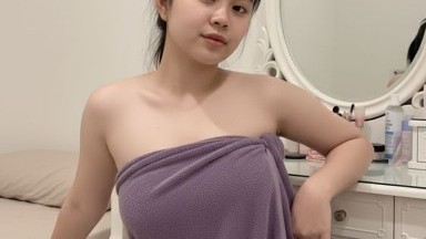 cewek ketiduran ga terasa kalau nenen nya nampak