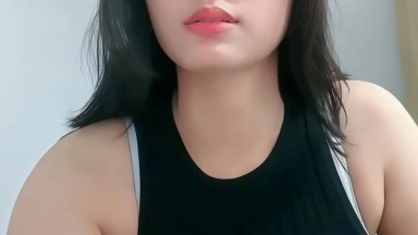 cewek ini pacaran sama cowok bule kenak kentot tiap hari