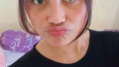 cewek cakep jago nyepong kontol