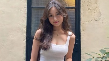 putih mulus mungil cantik