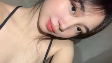 mulut cewek ini masuk padahal kontol pacarnya panjang