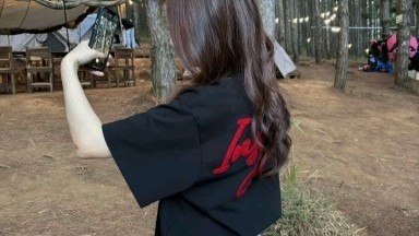 hijab super manis keenakan