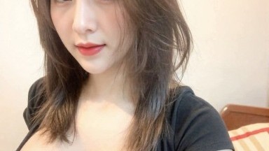 gadis ini cantik banget kalau lagi bukak baju