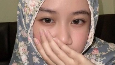 pepek mulus ini di perkosa kuat kuat ga papa