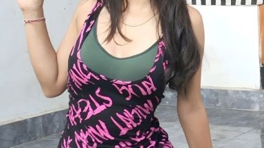 kaka adek lagi nikmatin mesum di kamar adik nya