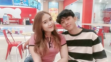 main sama tante di kos an nya