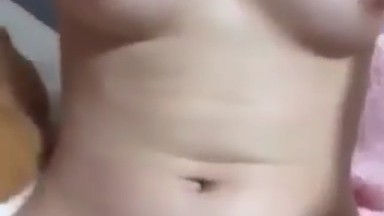 gadis ucil toge nya kenceng banget