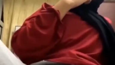 adik maba pengen banget nyepong kontol