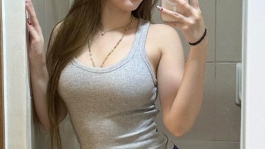 cowok ku ingin sekali melihat aku sedang pipis