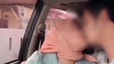 mesum di mobil padahal mereka selingkuh