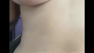 wanita seksi bisa goyang pinggul gemulai