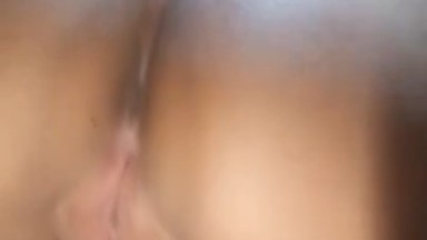 remaja masih polos banget tunjukin meki di depan pacarnya