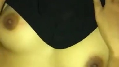 Desahan Rini Abg Toge Hijab buat ngecrit