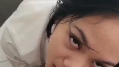 wanita manis cantik banget kalau nyepong