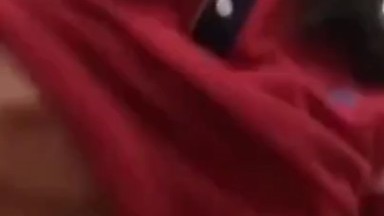 ESEMPEH Cina mendesah kesakitan