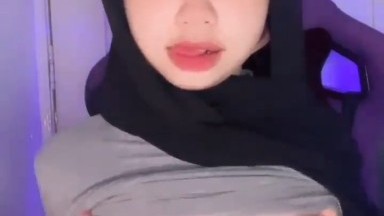 gadis hijaber hitam sangean