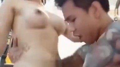 ngentot sambil dengerin lagu rev