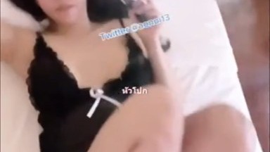 cewek bening dapet kontol besar seneng banget dia