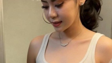 Mahasiswi yang sedang masturbasi