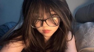 Youtuber Imut Bening Mekinya Pink Mulus