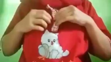 Cewek Cantik Jilbab Merah Masturbasi