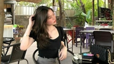 pria sultan  lagi asik asik an di hotel