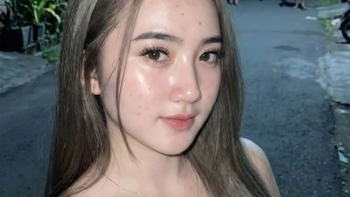 Celana Jeans dan Bokong Telanjang! Bokong Sempurna