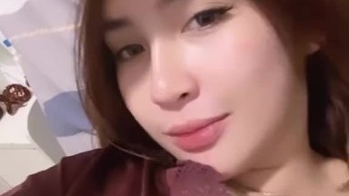 Teman Sekamar Berusia 18 Tahun Terbangun Karena Bercinta