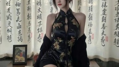 Gadis Taiwan yang bergairah, Ranako, memasukkan penis