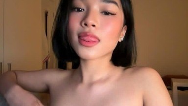 vagina berbulu melakukan oral seks