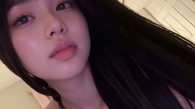 Malam pertama yang kuhabiskan bersamanya,