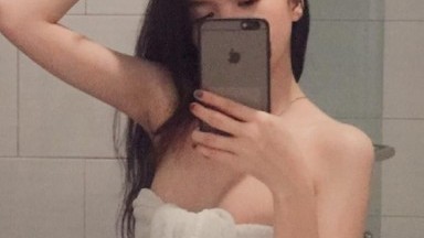 Gadis Cina telanjang mau di perkosa