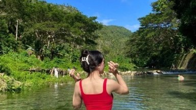 Menggairahkan, Karyawan Cantik