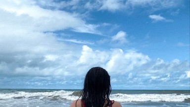 Aku meniduri saudari tiriku yang cantik