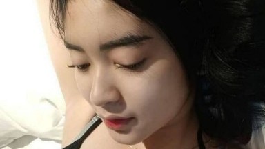 si jalang Jepang yang menakjubkan dengan payudara besar yang memukau