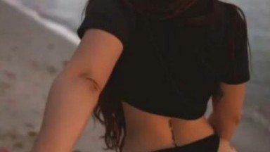 merayu saya dan akhirnya saya berhubungan seks